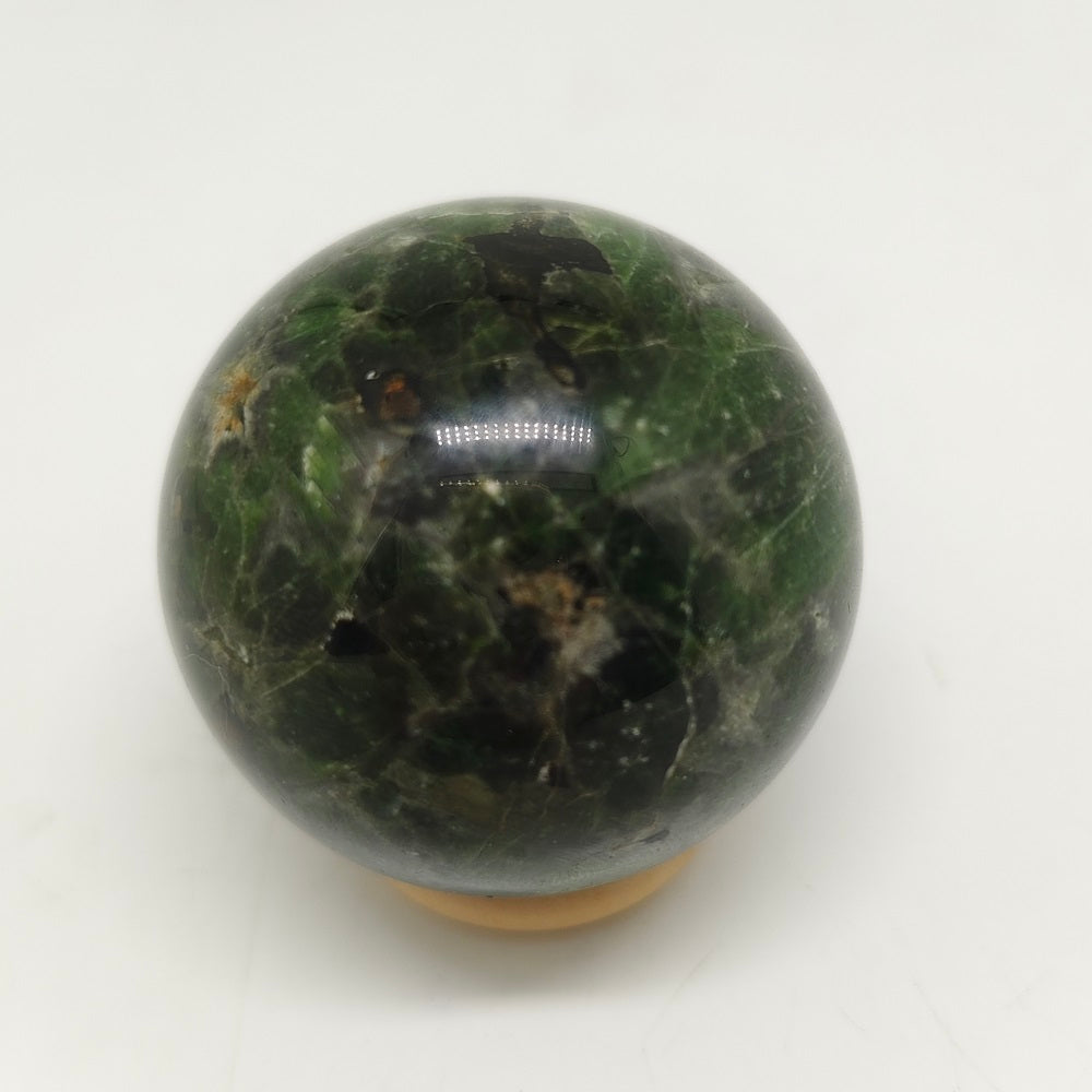 139.3g natural diopside sphere ornaments healing
