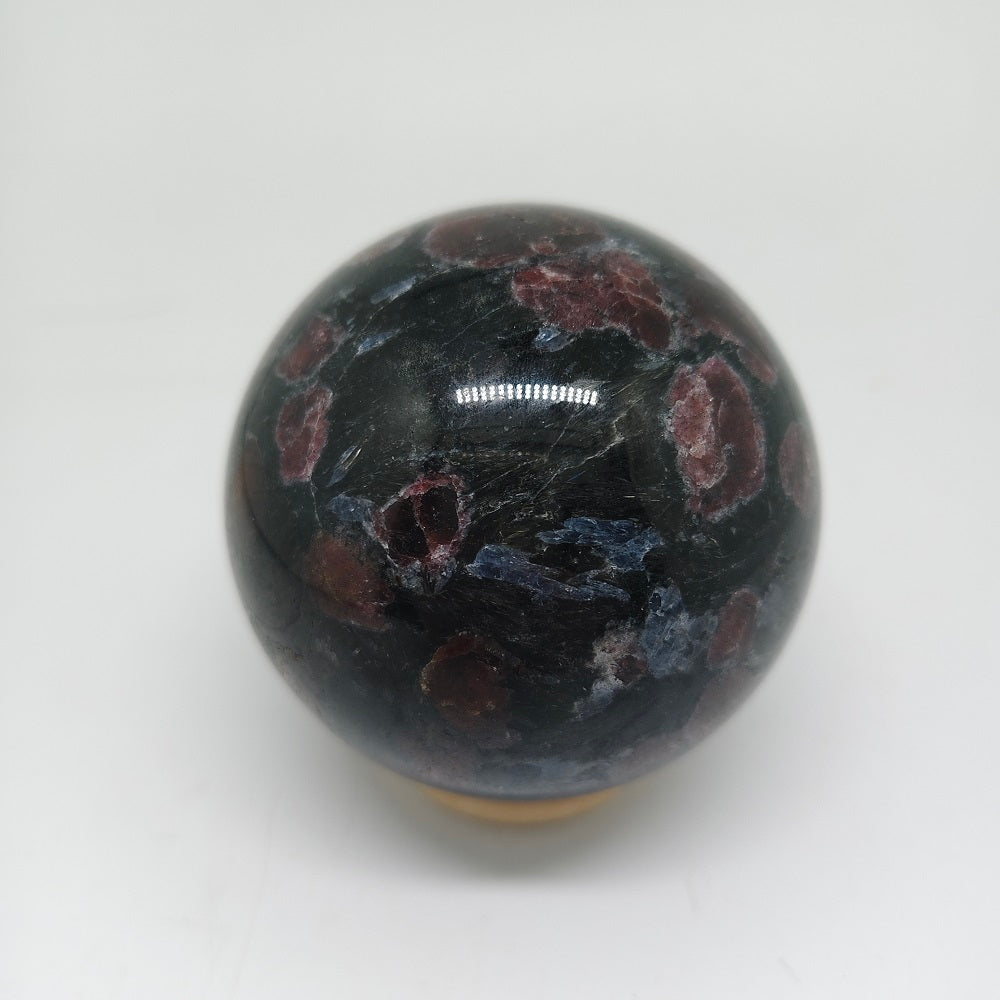 573.8g natural garnet & ashtrophylite sphere ornaments healing