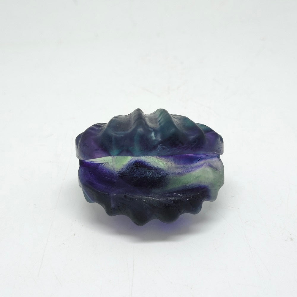 98.4g natural fluorite clam shell carving ornaments healing