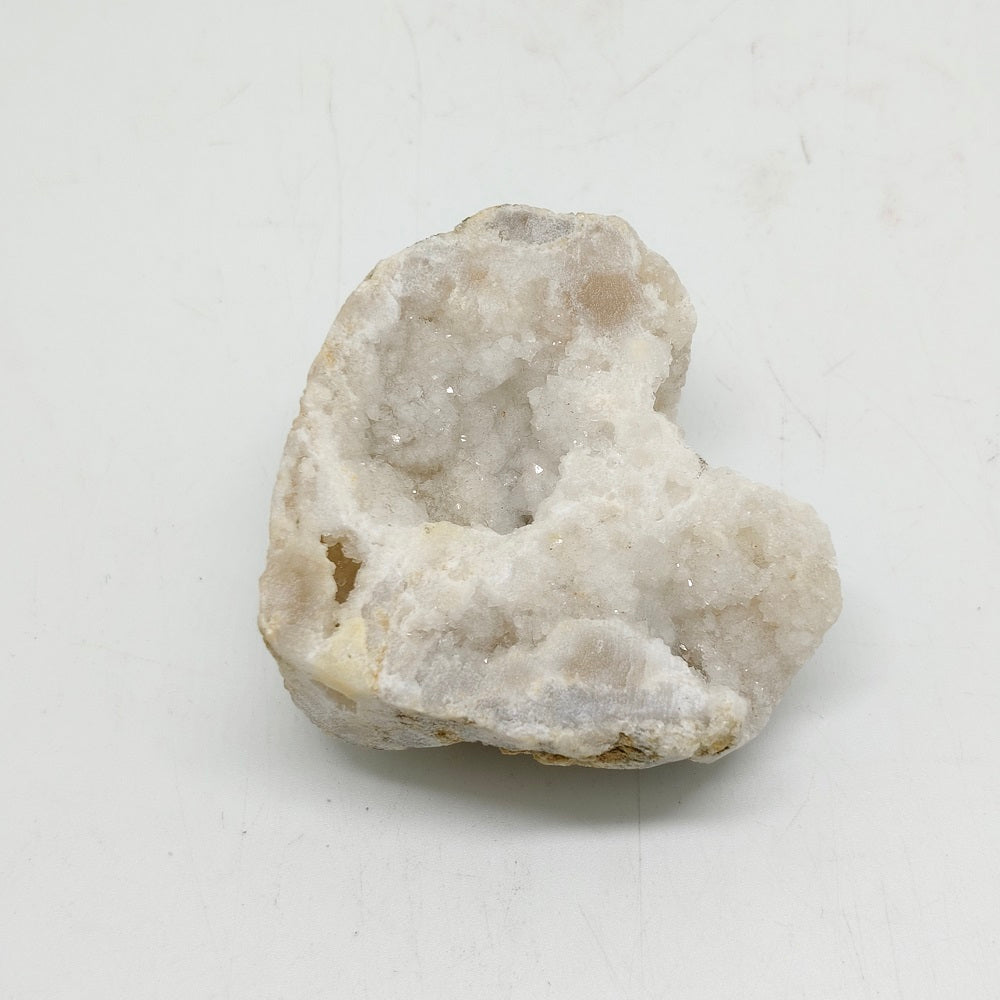 white agate geodo heart ornaments healing 72.8g