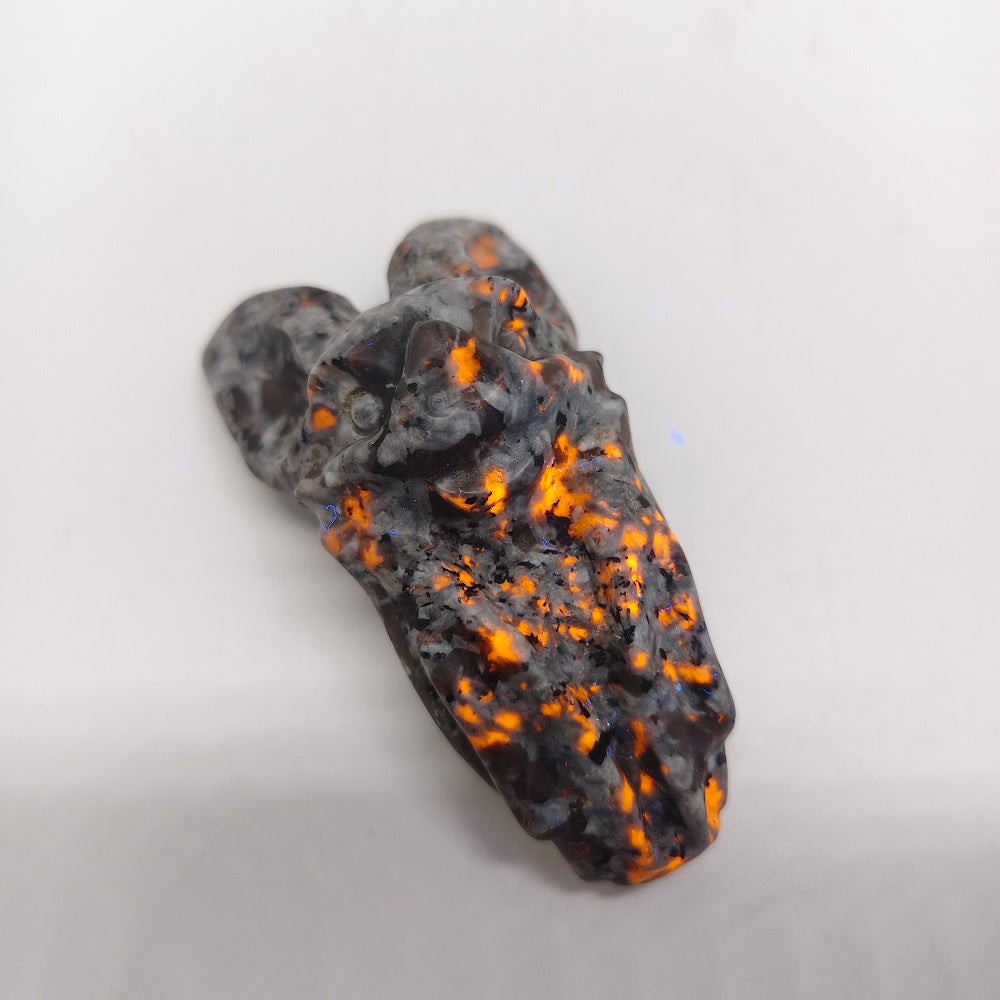 natural yooperlite bat carving ornaments healing 79.5g