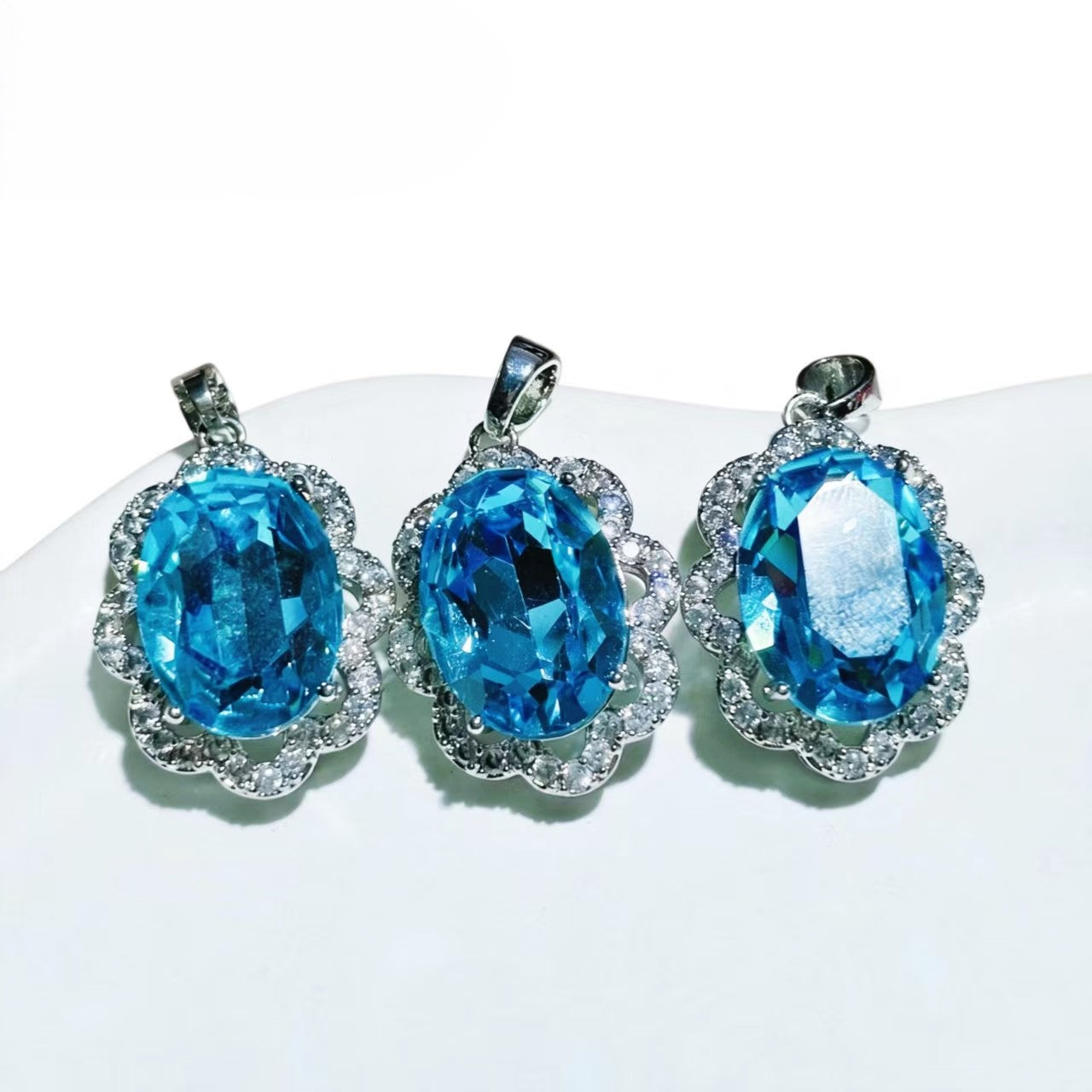 High-end Luxury Oval Seiko Inlay Blue Zircon Pendants Silver Accessories For Women Jewelry Gifts