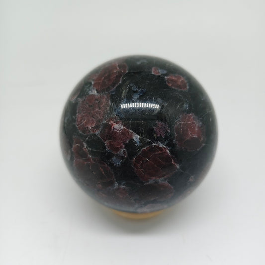 573.8g natural garnet & ashtrophylite sphere ornaments healing