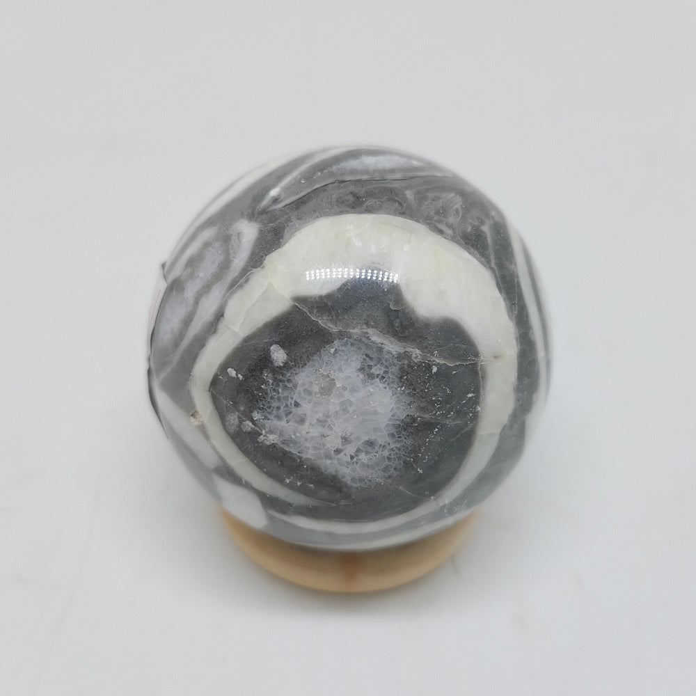 natural shell jasper sphere ornaments healing 203g