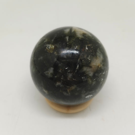 natural green mica sphere ornaments healing 238g