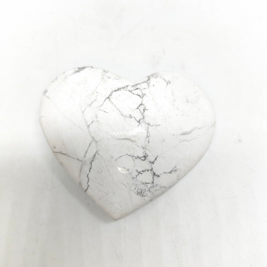 howlite heart carving ornaments healing 138g